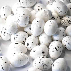 jajka nakrapiane 1,5*1cm białe opk.24 szt