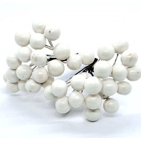 jarzębina biała błyszcząca  1cm/40 szt