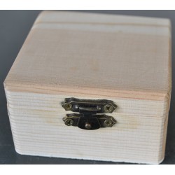 ***drew. pudełko 8*8.4*4.5cm